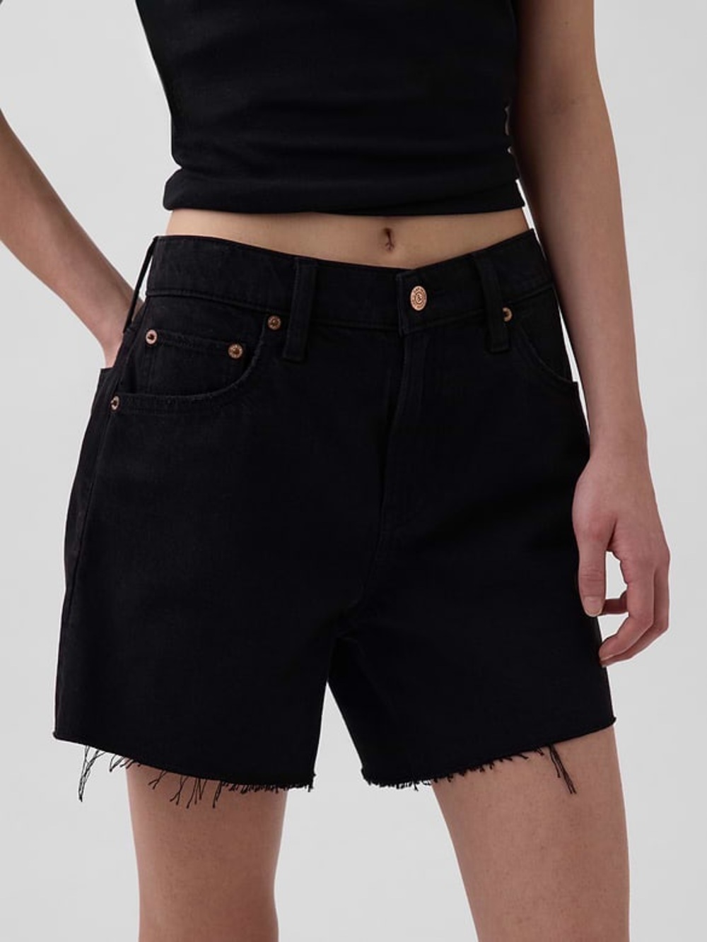 NWT GAP Mid Rise UltraSoft Relaxed Cutoff Shorts 5”